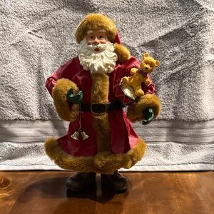 Vintage
Paper machete Santa